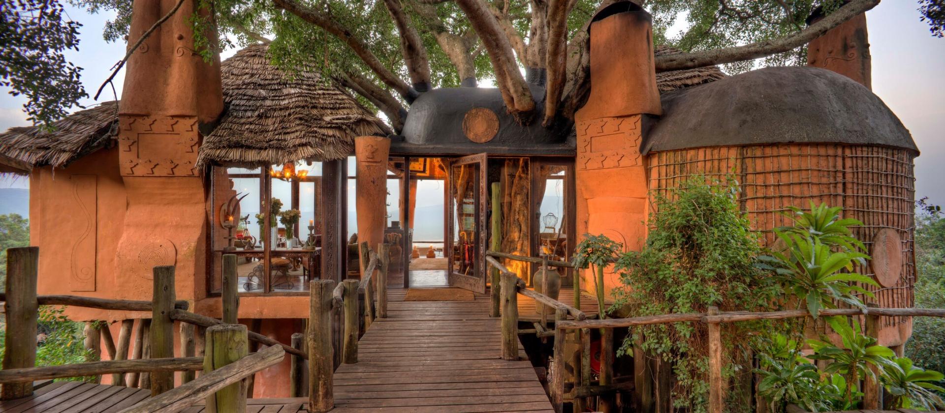 &Beyond Ngorongoro Crater Lodge 