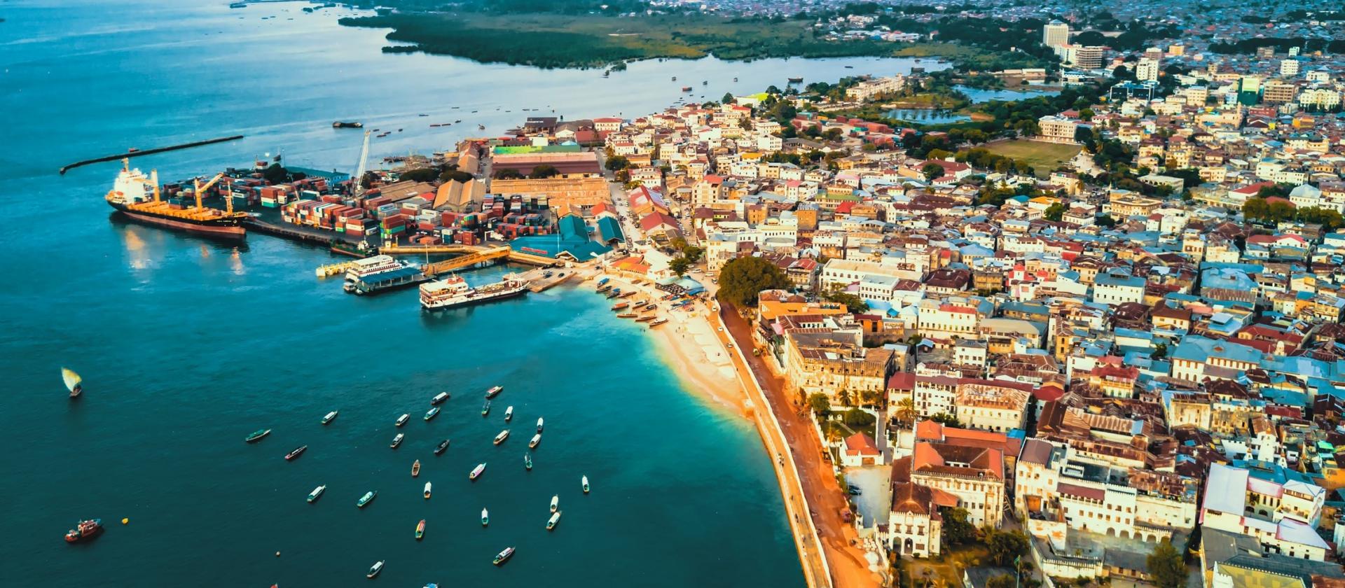 Zabytkowa dzielnica Stone Town w stolicy Zanzibaru