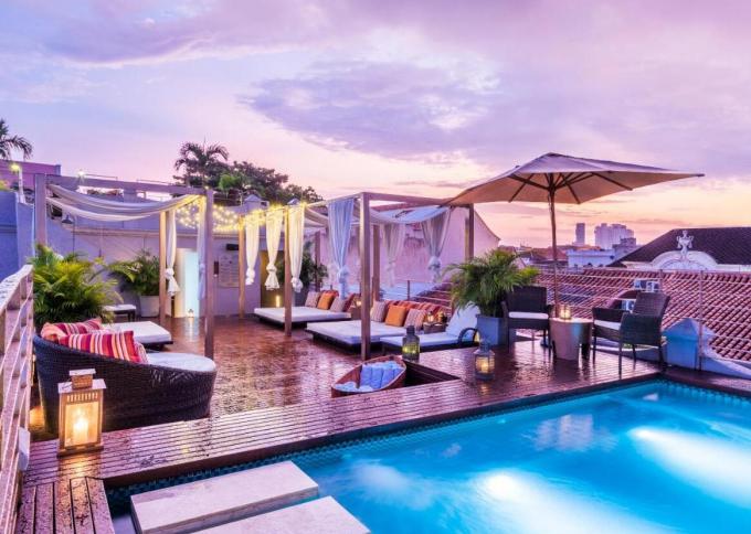 Ananda Hotel Boutique