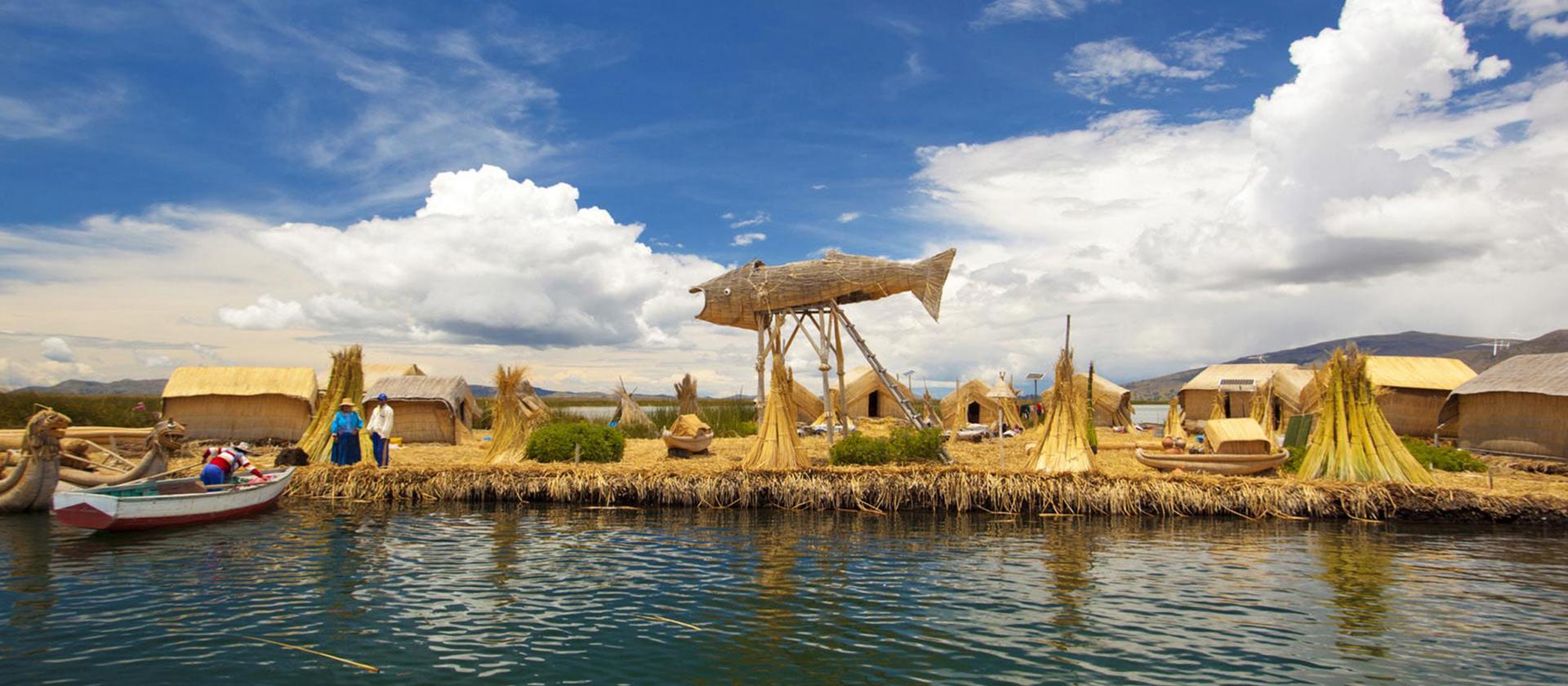 Wyspy Indian Uros na Jeziorze Titicaca
