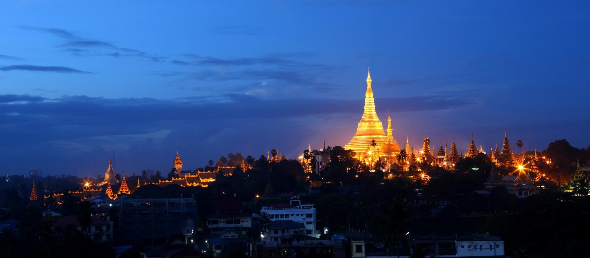 Pagoda Shwedagon Paya w Rangun