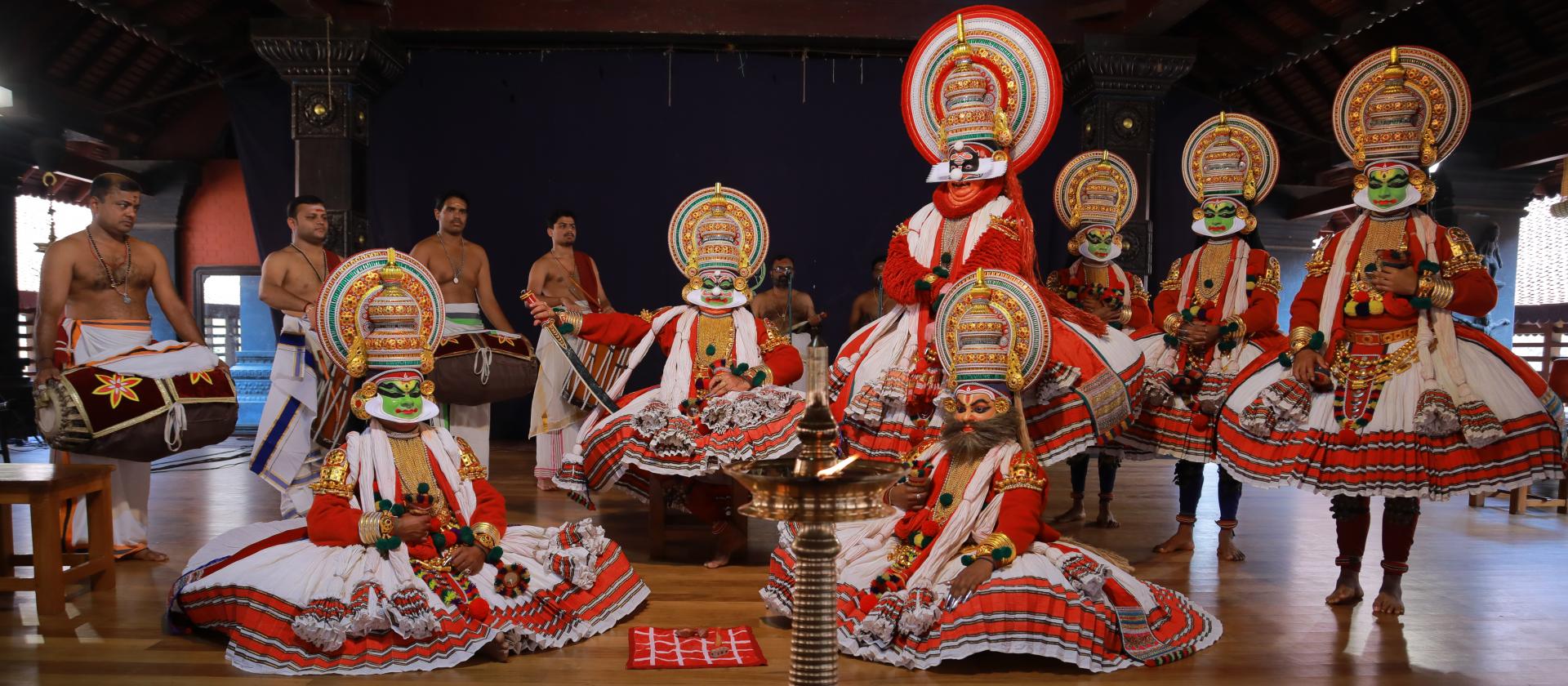 Poznaj teatr taneczny Kathakali
