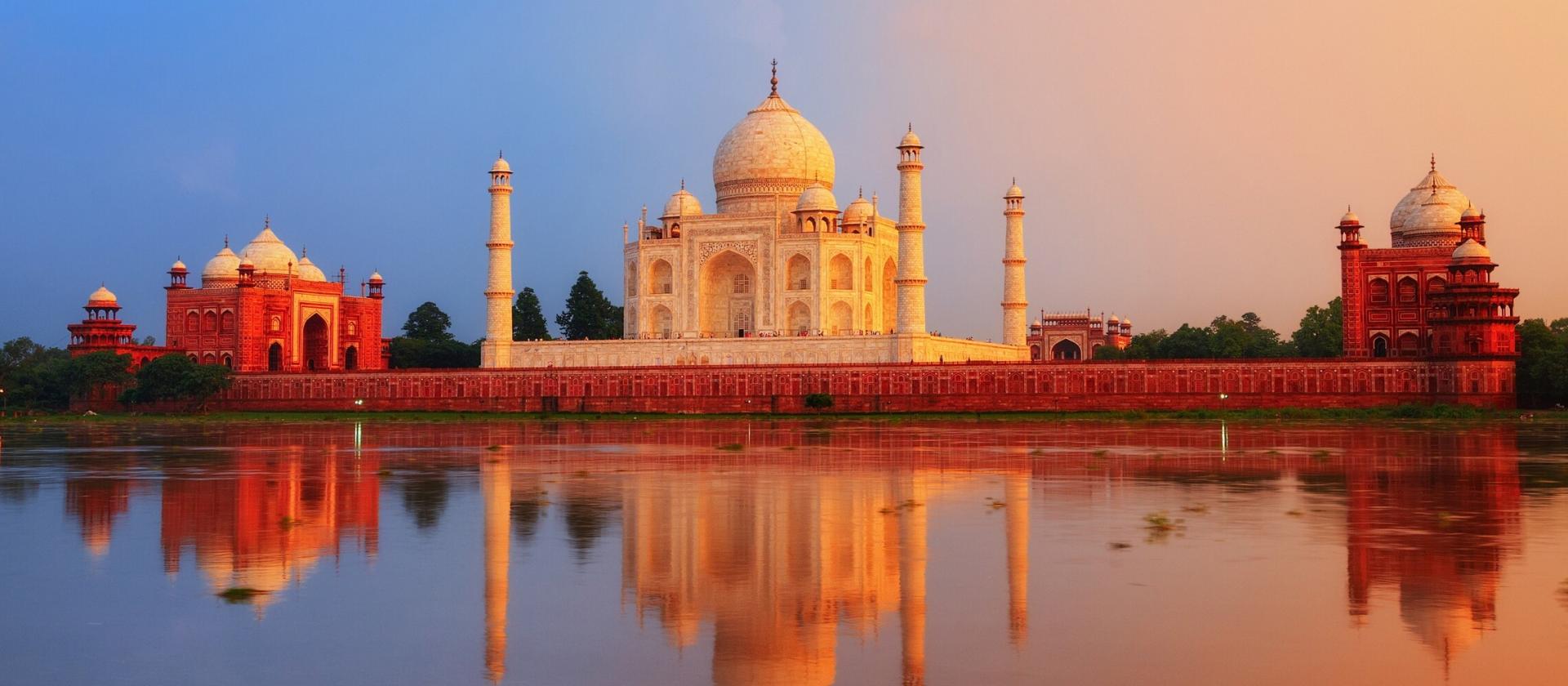Zwiedzanie Taj Mahal