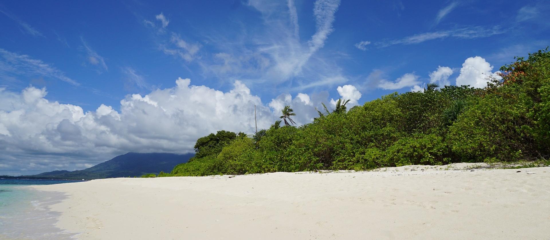 Nowoczesny Singapur i rajskie plaże wyspy Bintan 
