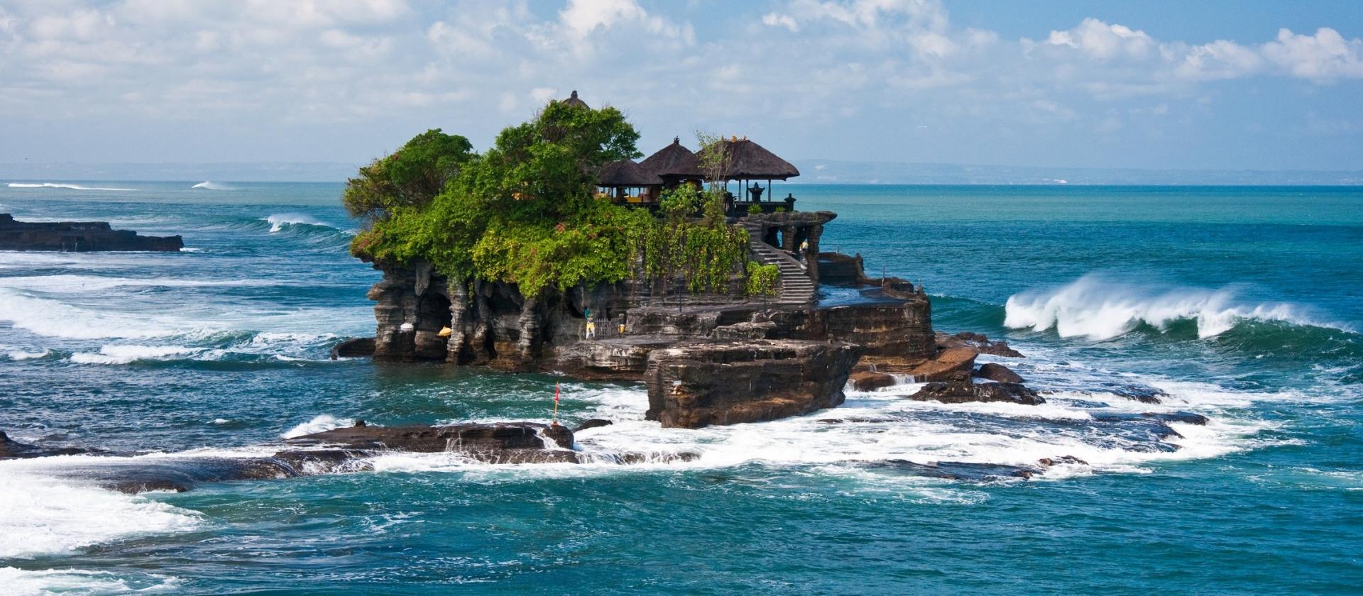 Świątynia Tanah lot na Bali