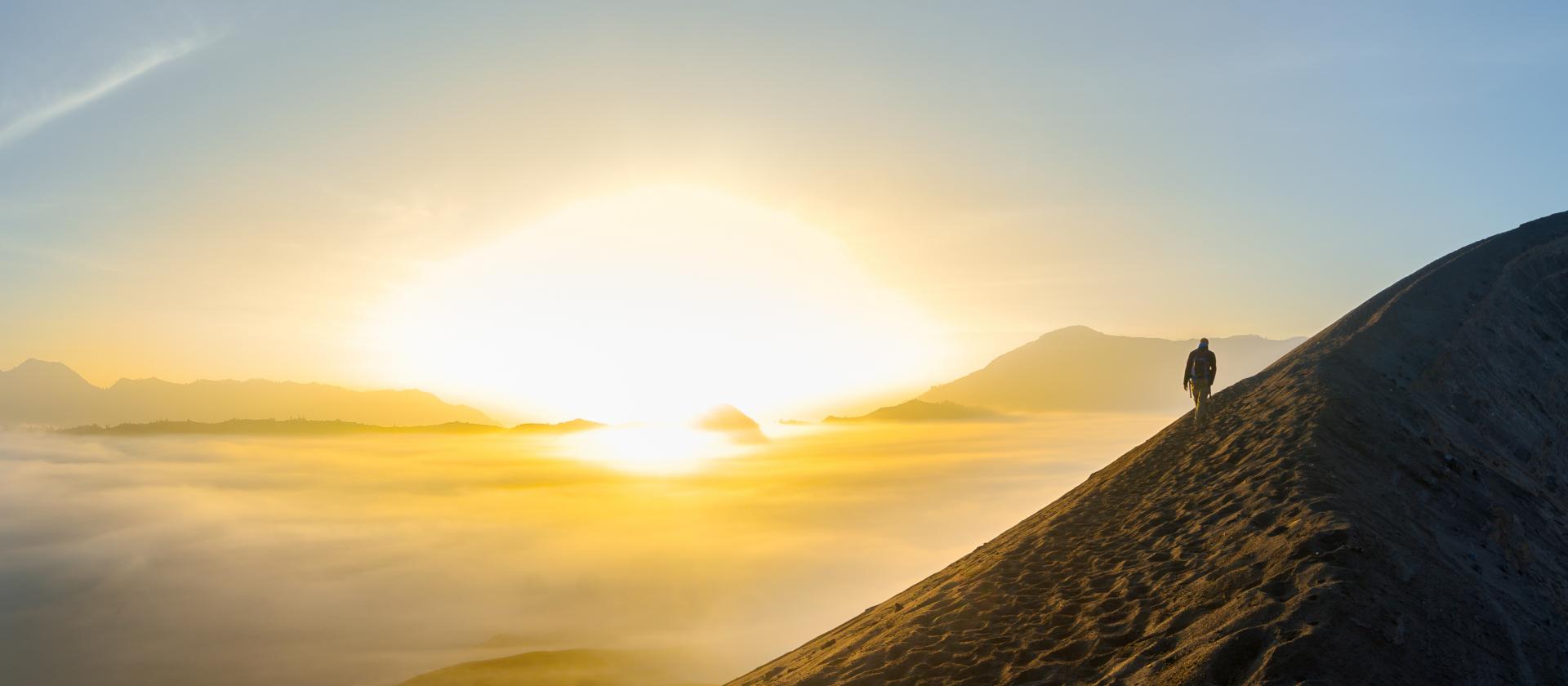 Wschód słońca nad wulkanem Bromo