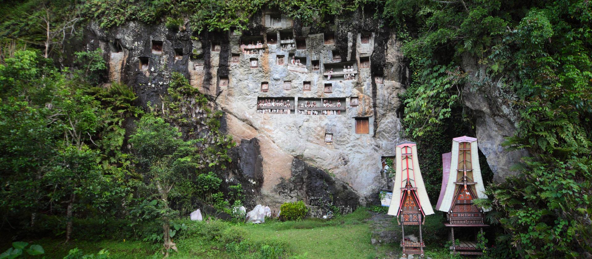 Zwiedzanie Tana Toraja na wyspie Sulawesi
