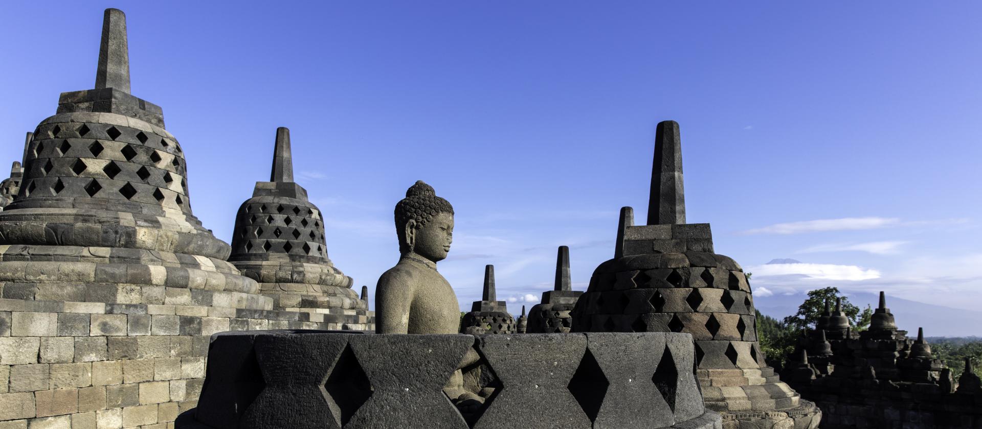 Zwiedzanie centralnej Jawy – wschód słońca nad Borobudur