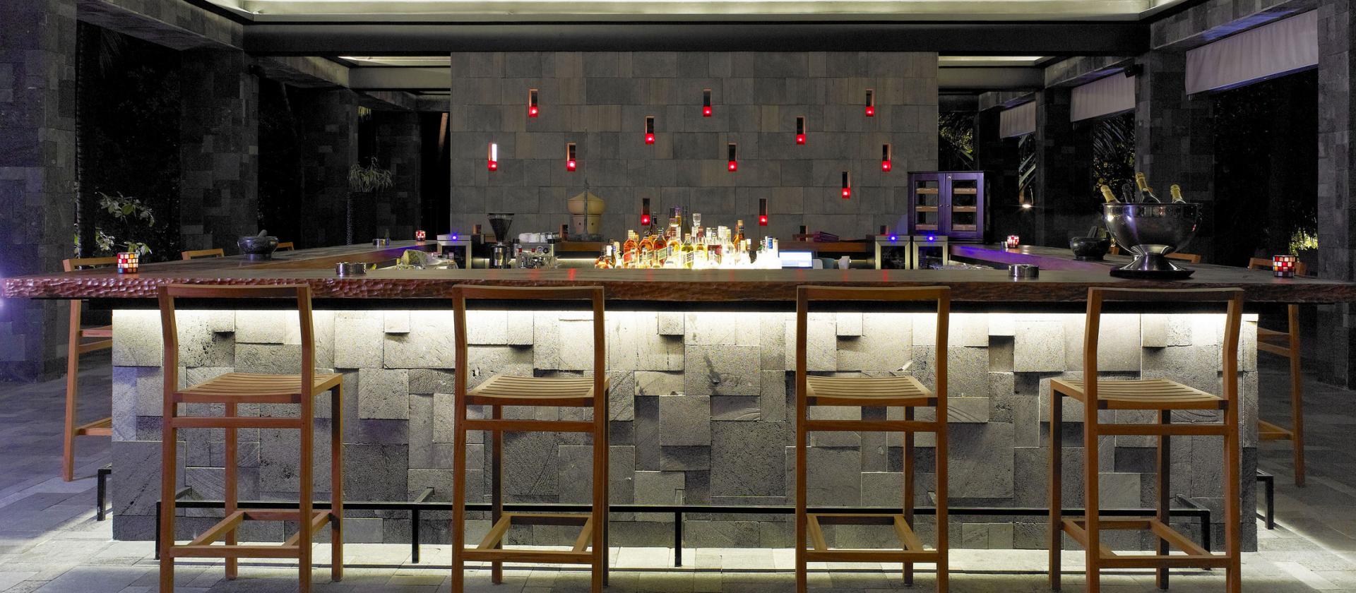 Manzaru Bar