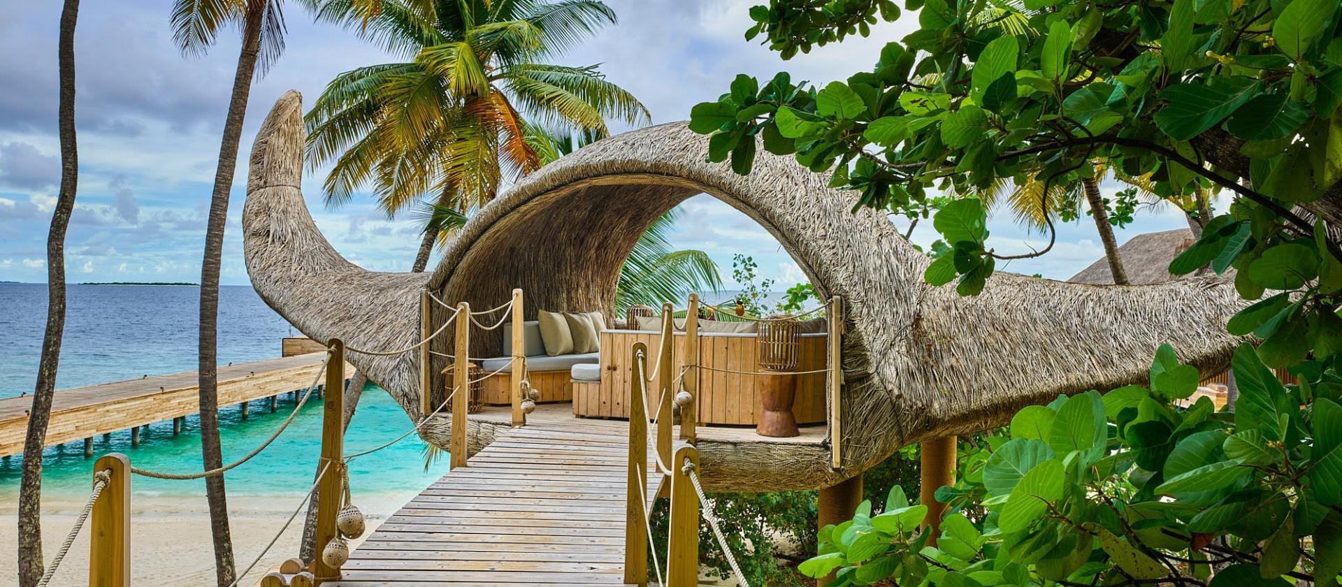 Manta Tree House