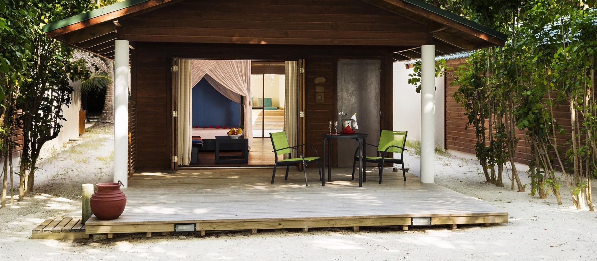 Jacuzzi Beach Villa