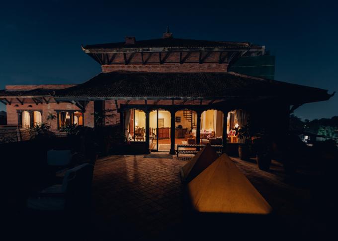 Hotel Dwarika's nocą