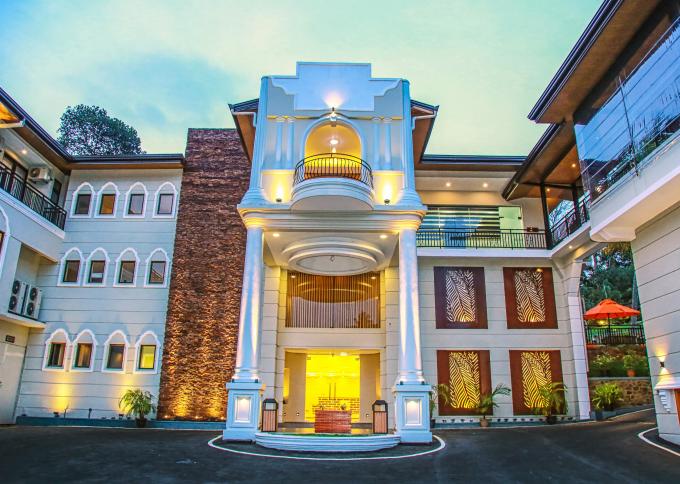 Royal Classic Resort 