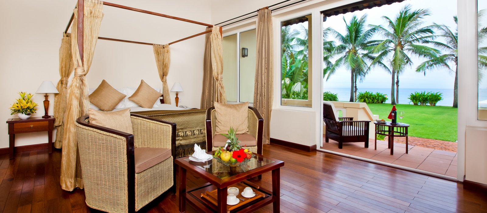 Deluxe Beach Front