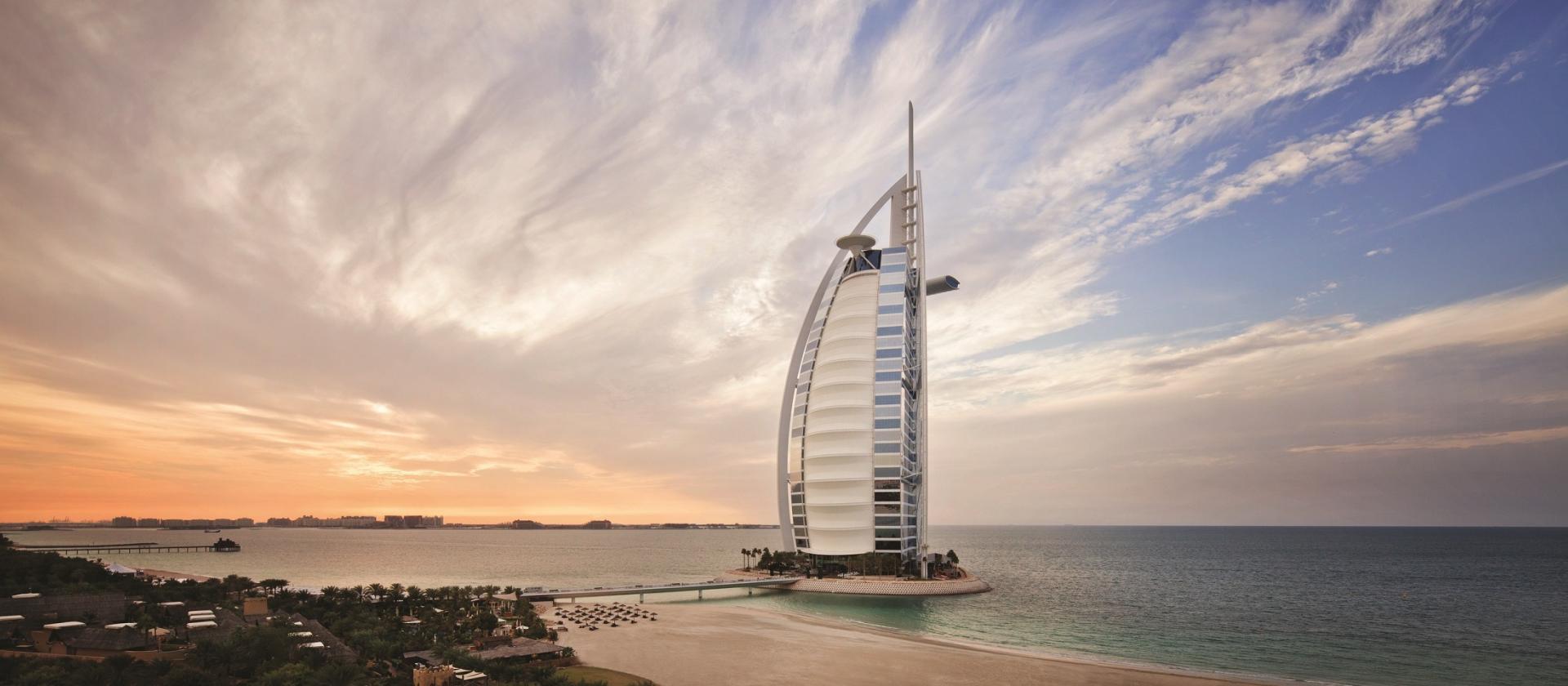 Dubaj i Malediwy – nowoczesne miasto, arabska pustynia i rajskie plaże