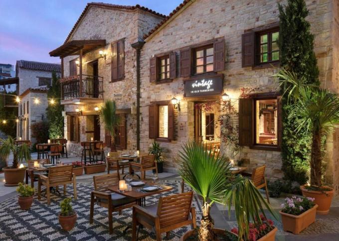 DoubleTree by Hilton Kusadasi