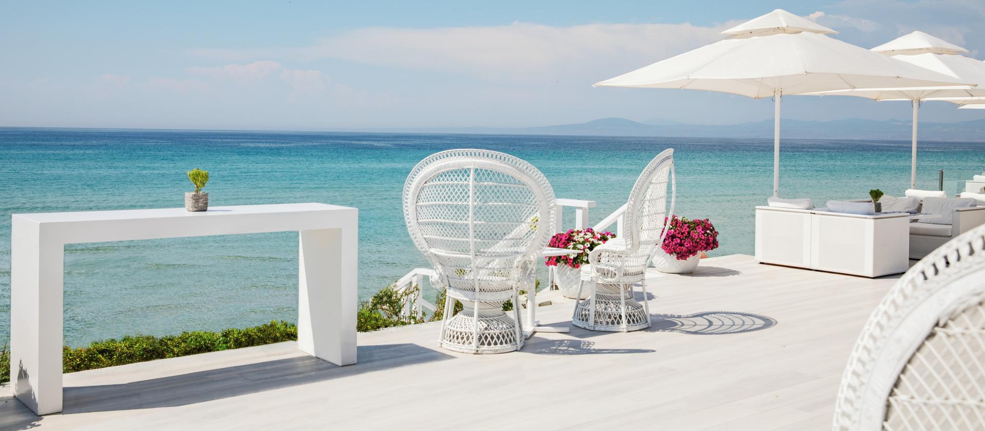 Bousoulas Beach Bar  w Sani Beach