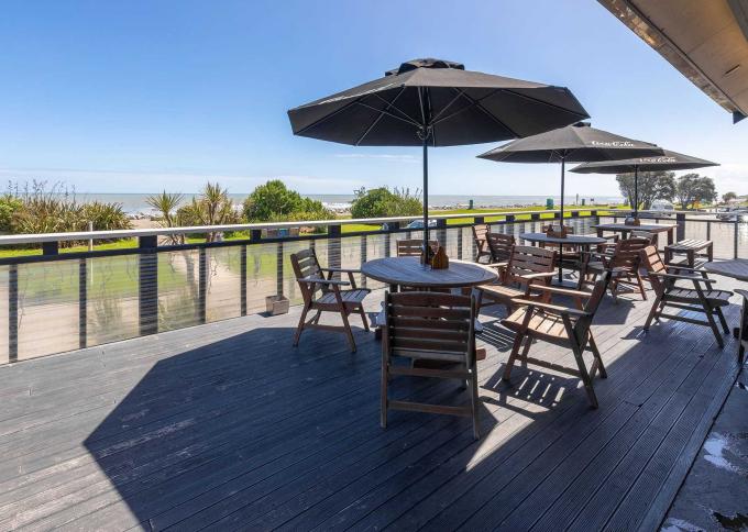 Beachfront Hotel Hokitika