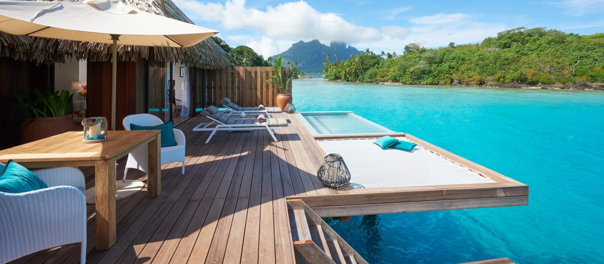 Royal Pool Overwater Villa
